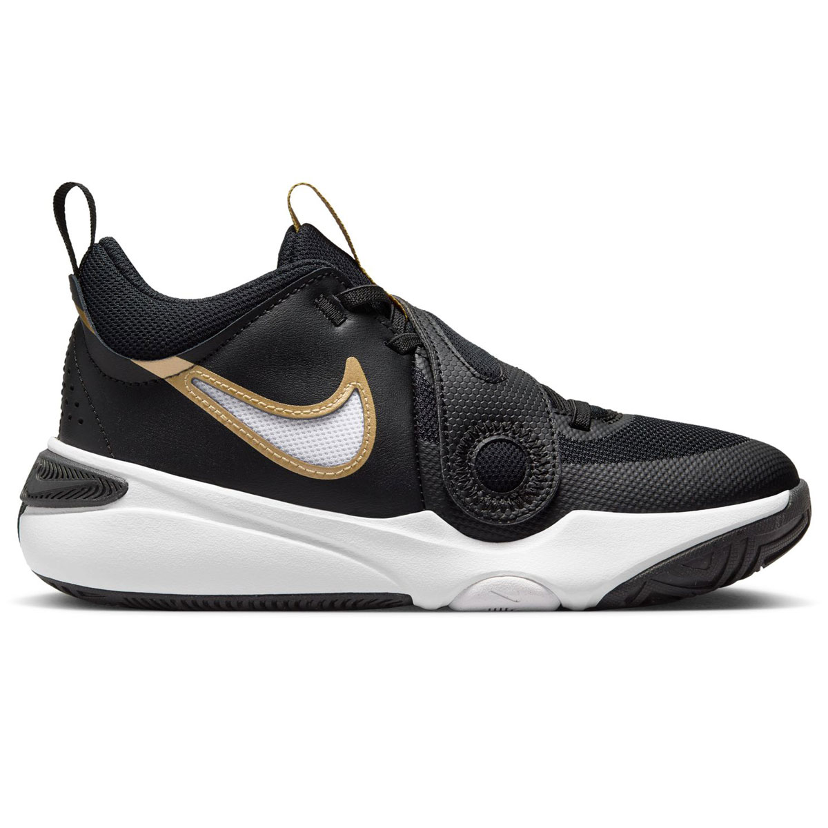 Nike Team Hustle D 11 Big Kids’ Basketball Shoes